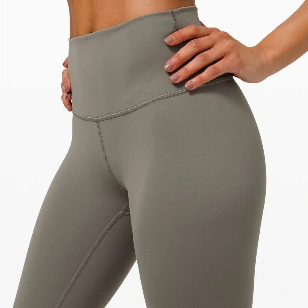 Lululemon Wunder Under High-Rise Luxtreme Leggings 25” - Picture 4 of 8